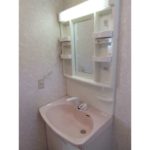 小岩駅徒歩15分バス停目の前広々物件